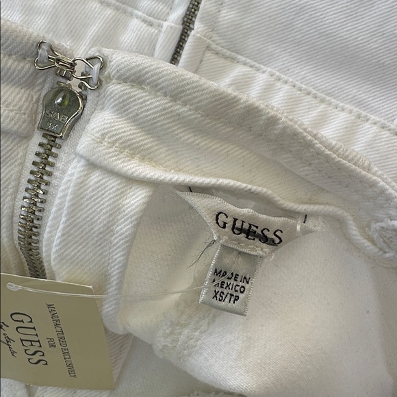 Guess Women s Vanna Belted Sleeveless Denim Jumpsuit Pure White Smart Closet - Picture 7 of 7
